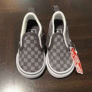 Brand new toddler vans! Size 5 toddler comfy with Velcro side